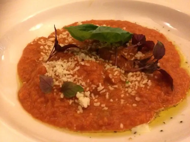 Pureed tomatoes with basil and olive oil