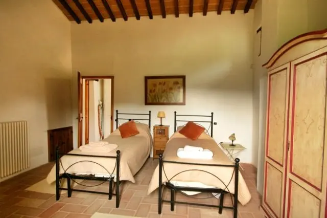 La Rondinaia, Villa In Northern Umbria, Twin Bedroom